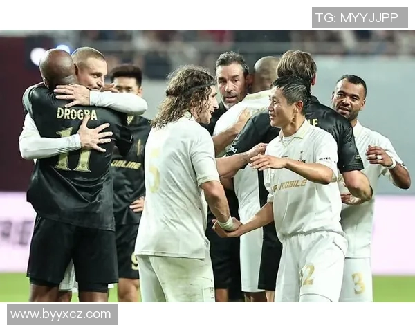 罗尼与卡卡的巅峰对决：足球历史上的两位传奇巨星之战